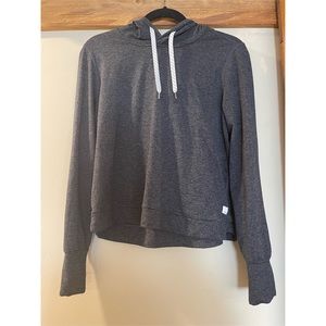 Vuori Halo Essential Hoodie in Heather Grey - Size Large